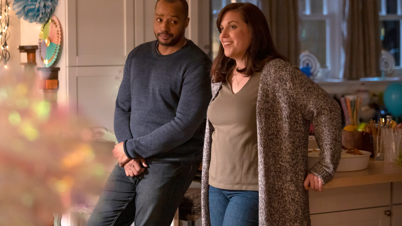 Дональд Фэйсон и Эллисон Толман в сериале «Явление»