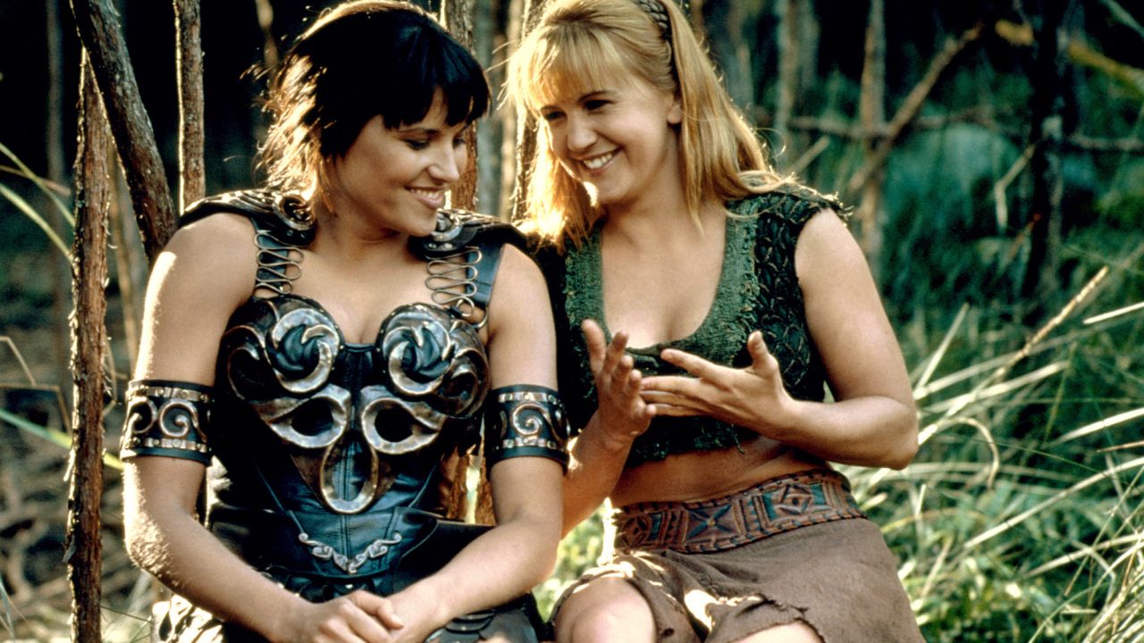 lucy-lawless-and-renee-o'connor-in-xena-warrior-princess