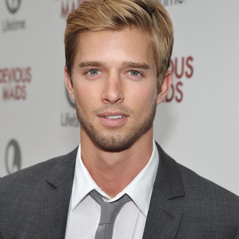 Drew Van Acker