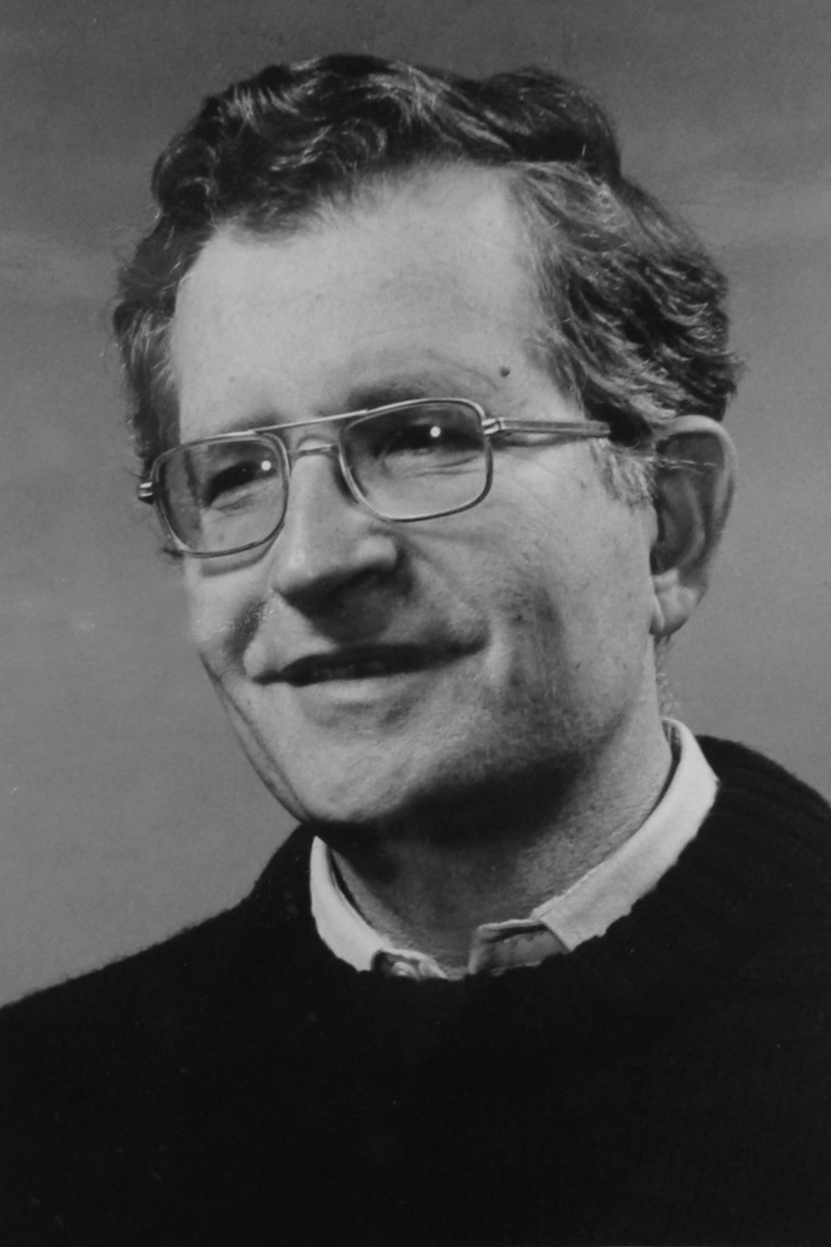 noam-chomsky-young