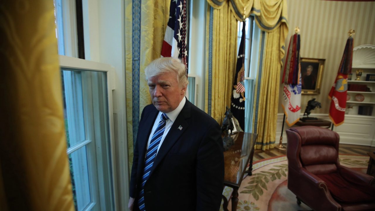 donald-trump-standing-in-the-oval-office