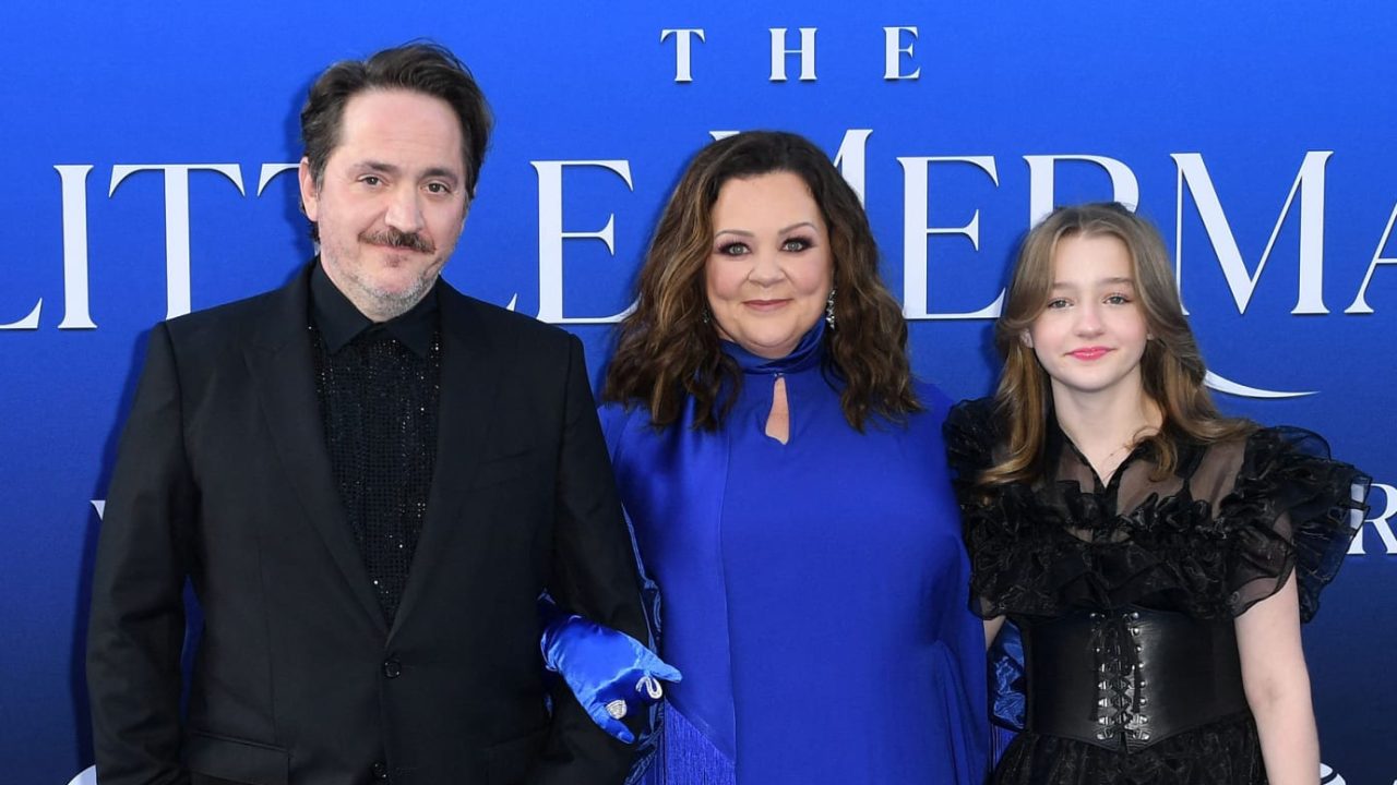 ben-falcone-with-wife-and-daughter-on-the-premiere-of-the-little-mermaid