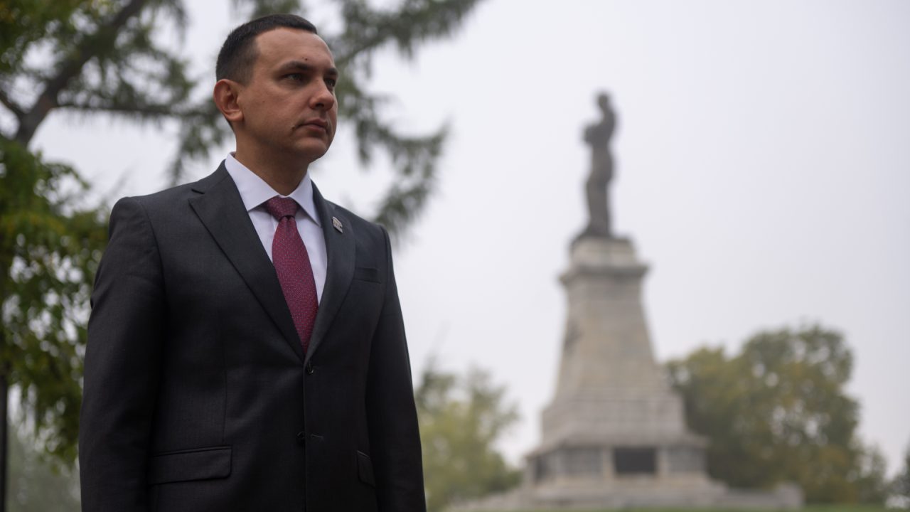 Максим Иванов